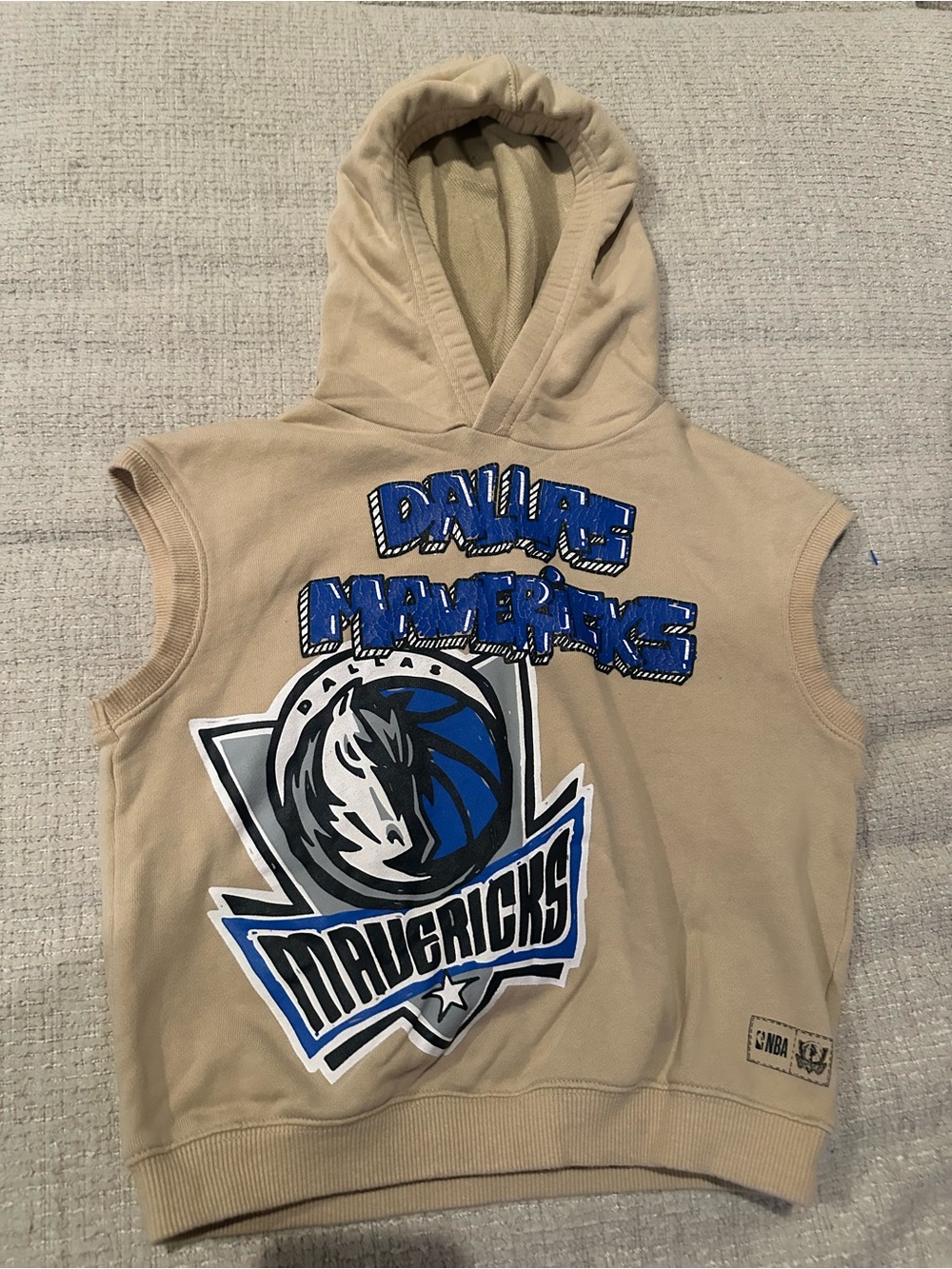 NBA Dallas Mavericks Kids Sleeveless Hoodie - Tan size 4